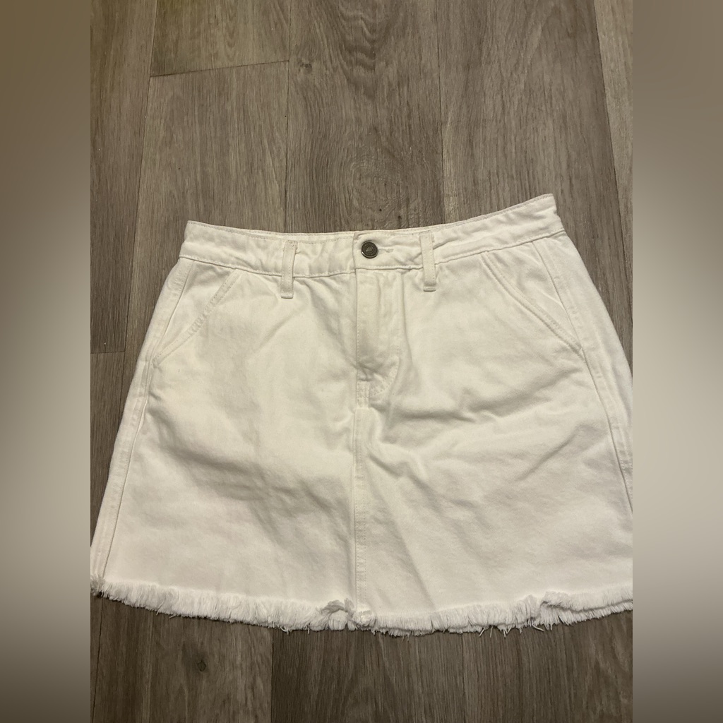Kancan White Skirt Sz M Preowned